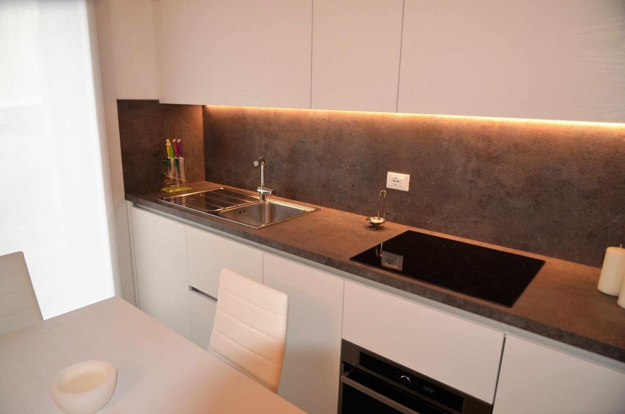 Al Leone Di San Marco Luxury & Relax Apartment Noale Exterior photo